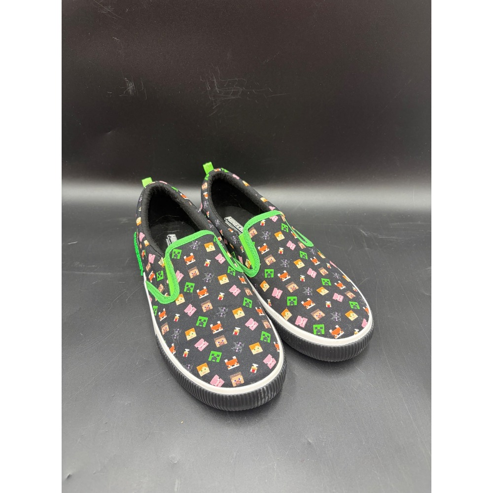Minecraft Boys Slip On Sneakers Character Print Black Green Size 5 EXCELLENT